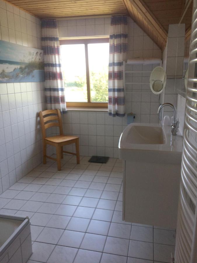 Haus Emken Apartment Neuharlingersiel Bagian luar foto